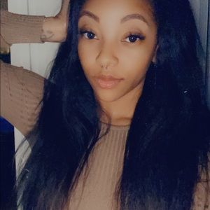 Meet your Posher, Talia